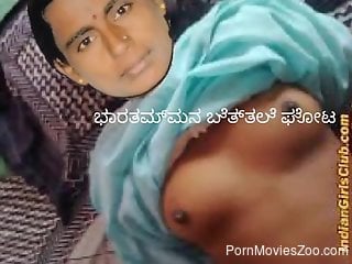 Indian slut shares nudity and impeccable pussy masturbtion